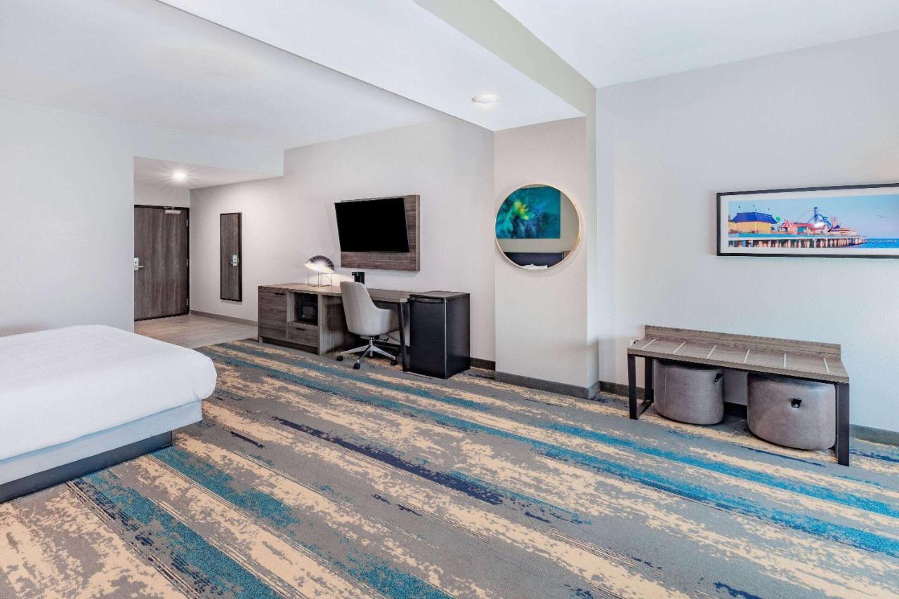La Quinta Inn & Suites By Wyndham Galveston North At I-45 Exterior foto